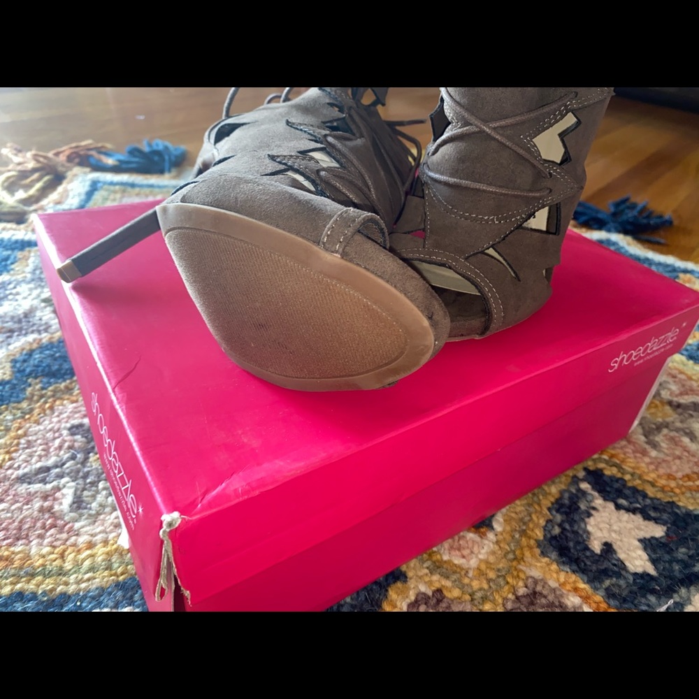 Heeled Sandals - Picture 3 of 4